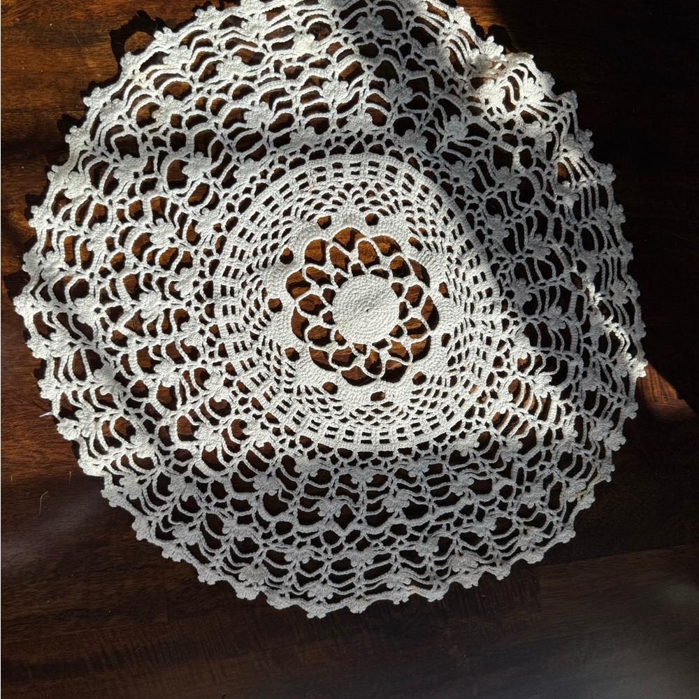 Handmade Crocheted Round Lace Doily Cream Cotton Vintage Style Centerpiec Doiley